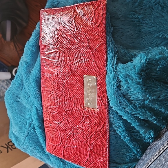 WHBM Red Envelope Shoulder Bag - Picture 4 of 14